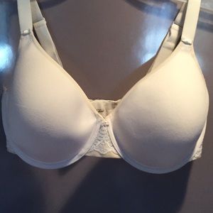 Vanity Fair white 36DD full coverage bra